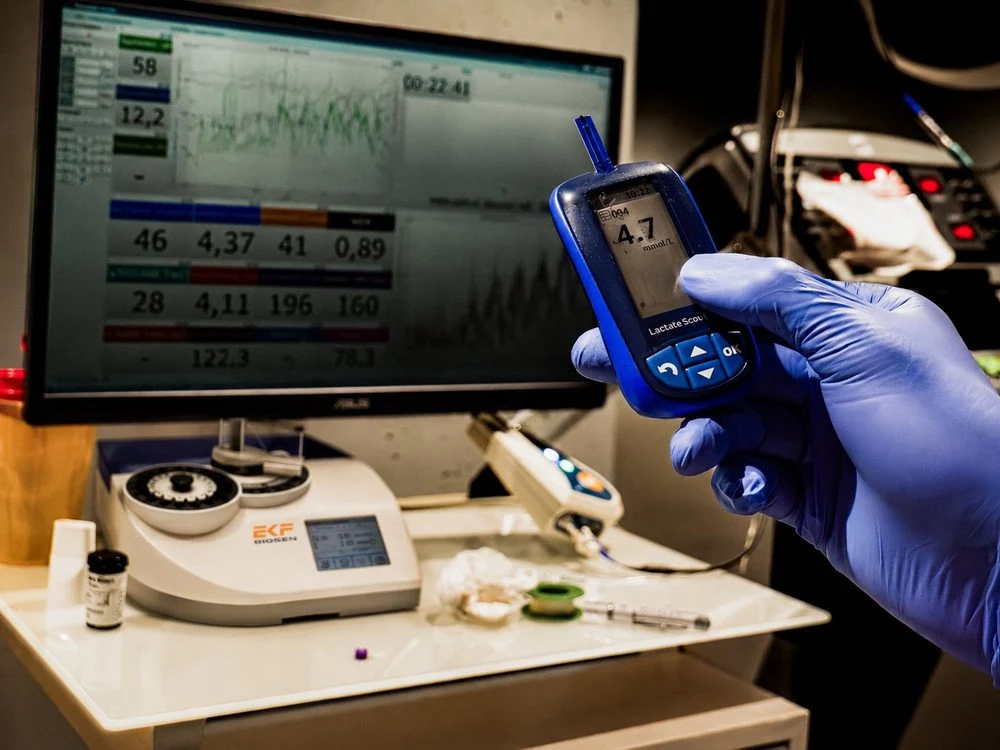Laktátmérés EKF Biosen analizátorral és Lactate Scout eszközzel